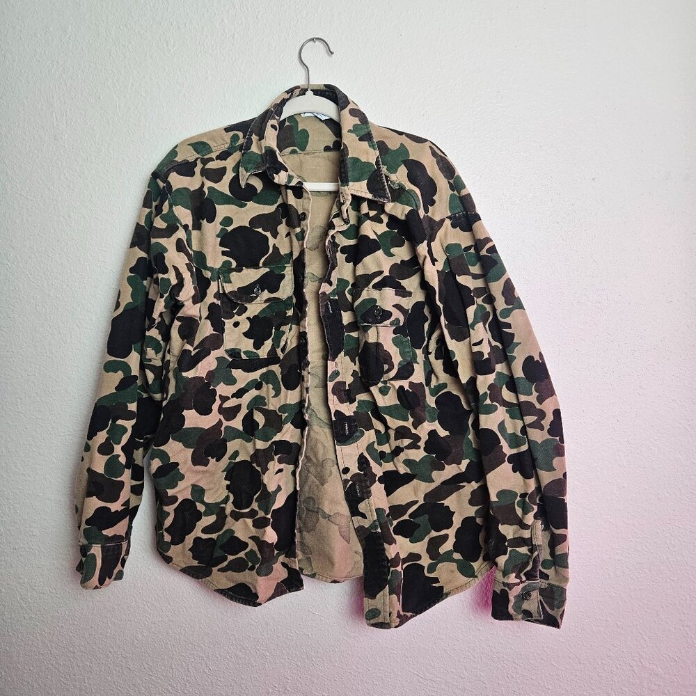 vintage camouflage button down chore jacket shacket 100% cotton size medium larg